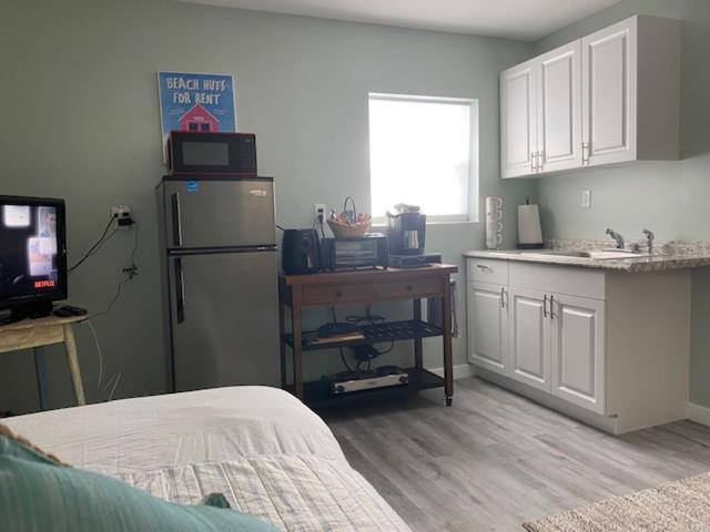 3 Bedroom House Fenced Backyard Private Patio Areas Grill Firepit Plenty Parking! Quick Access 10 Min To Beach Airport Delray West Palm Lake Worth Beach Exterior foto